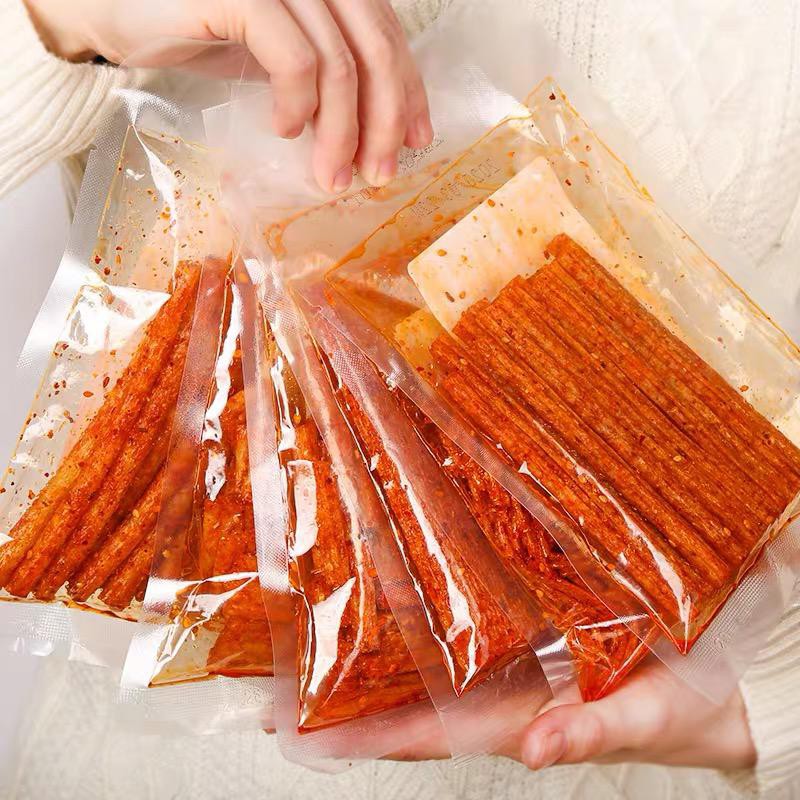 weilong เว่ยหลง ล่าเถียว หม่าล่า เต้าหู้เส้นเผ็ด อาหารว่างจากจีน (เลขหน้าซองคือวันผลิตเก็บได้4/5เดือ