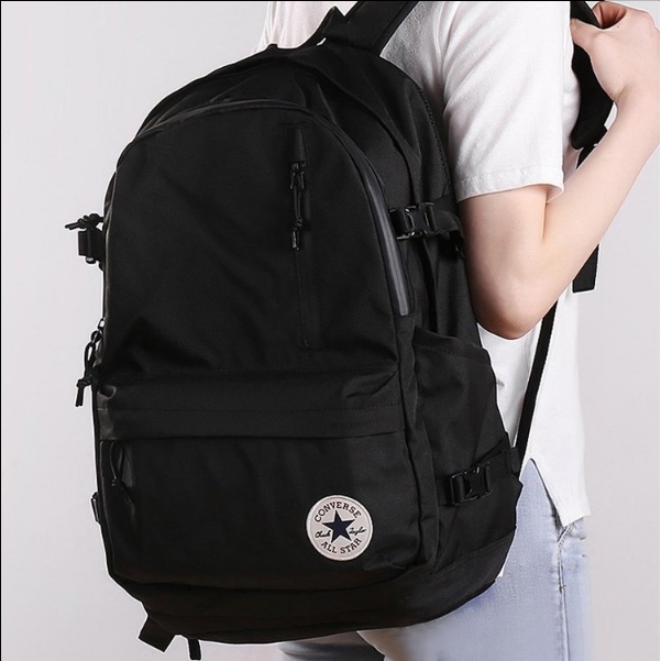 กระเป๋าสะพายหลัง Converse 100 %