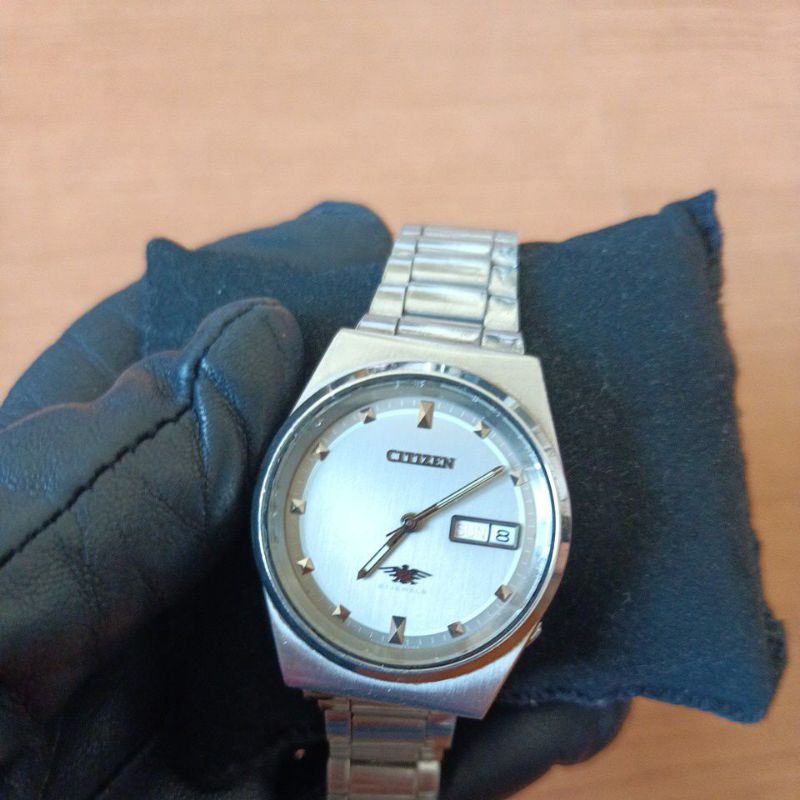 นาฬิกาแบรนด์เนม citizen automatic หน้าปัดสีเงินช่วงวันที่ สแตนเลสสายสแตนเลสของแท้มือสอง สภาพใหม่