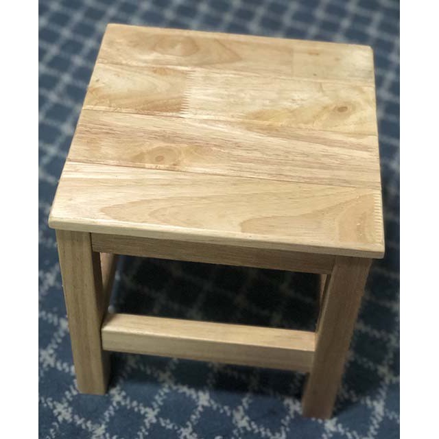 By Tom's เก้าอี้เตี้ยไม้ยางพารา Wooden short chair