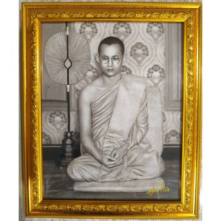 ภาพในหลวงรัชกาลที่ 9 ขณะทรงผนวชใส่กรอบทองพร้อมกระจก ภาพมงคลติดผนัง ขนาดภาพรวมกรอบทอง 18x23นิ้ว
