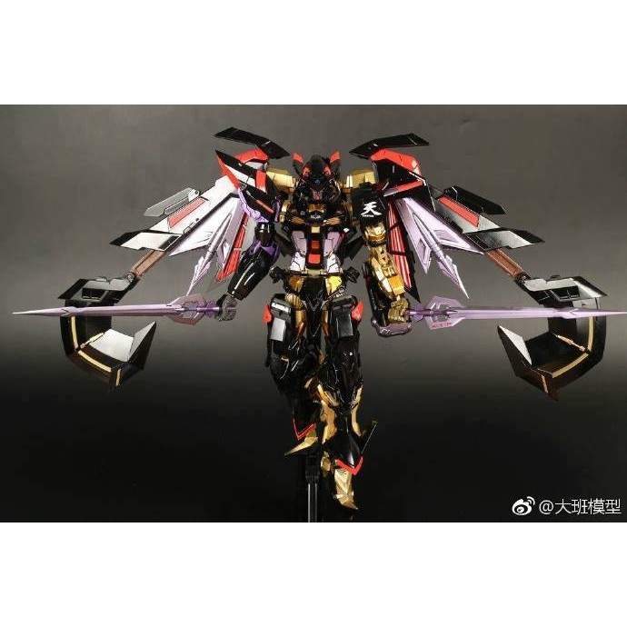 MG 1/100 Astray Gold Frame Amatsu Mina VER.MB [Daban]