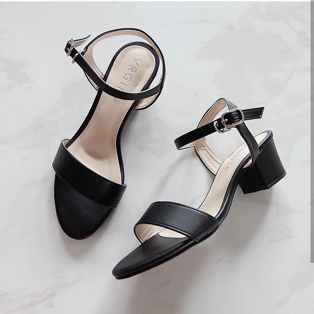 รวมกัน 104+ ภาพพื้นหลัง รองเท้าส้นสูงใส่สบาย ราคาไม่แพง ครบถ้วน