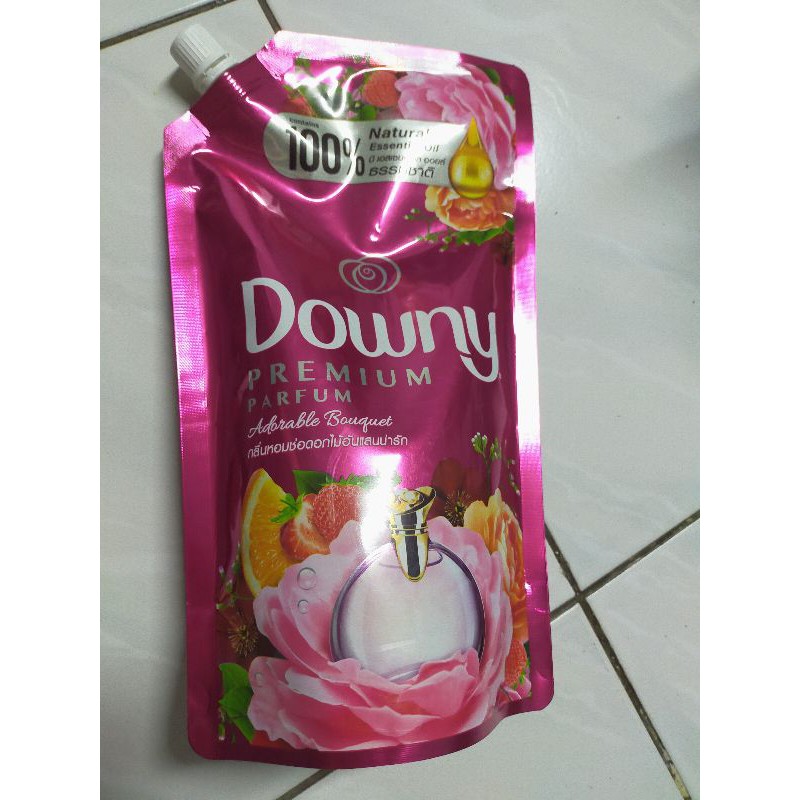 Dawny Premium Parfum Adorable Bouquet ดาวน์นี่ กลิ่นหอมช่อดอกไม้อันแสนน่ารัก  น้ำยาปรับผ้านุ่ม 500 ม