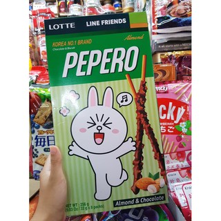 (ล็อตใหม่) Lotte PEPERO กล่องใหญ่ มี 8 เเพ็ค แพ็คเกจ Line Friend