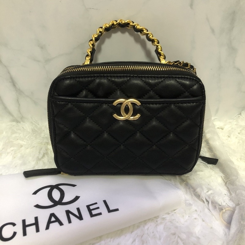 กระเป๋า Chanel Box Bag