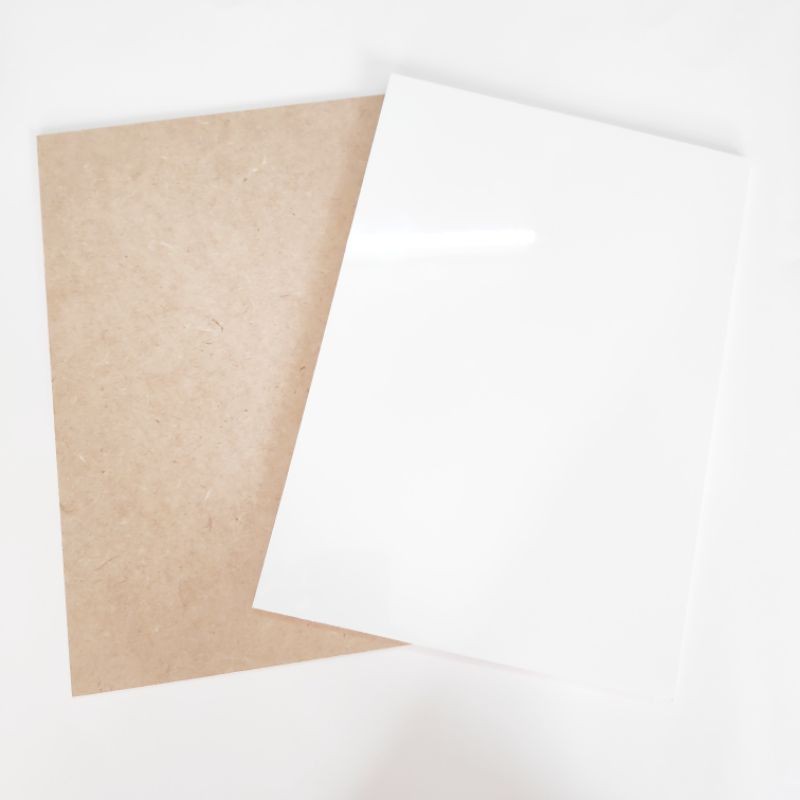 กระดานไวท์บอร์ด และ กระดานไม้อัด ขนาด A4 (21 x 29.7 ซม.) แข็งหนา 2.6และ4มม. กระดานเขียนลบได้ ไม้อัดMDF สำหรับรองวาดรูป