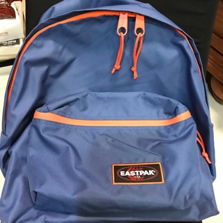 Eastpak กระเป๋าเป้ สีน้ำเงิน ซิปแบบกันน้ำ มือหนึ่ง