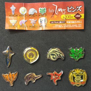 Fate Zero   Pin Badge Set (ครบเช็ต8อัน)