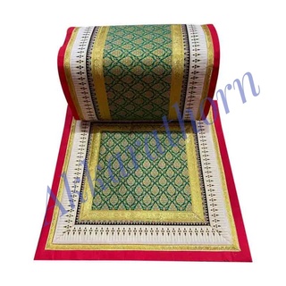 ชุดหมอนอิงหมอนกราบและผ้าอาสนะปูนั่งพระสงฆ์ เขียว(A set of cushions, prostrate pillows and asana cloth for sitting monks)