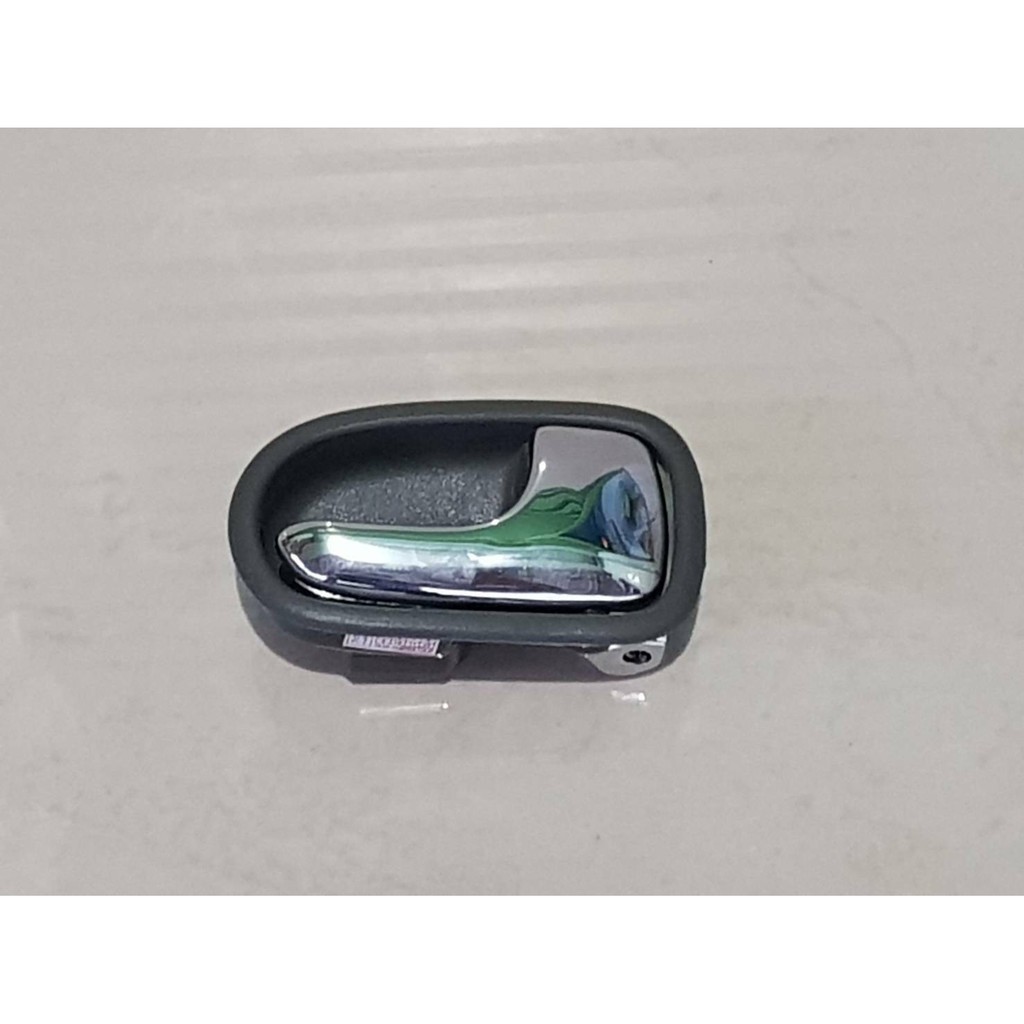 มือเปิดอันใน  FORD FOCUS, เทียร์ร่า   ข้างRH(ขวา)   สีเทา  อันละ170บาท