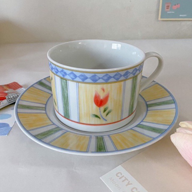 Coffee Set | Tulip cup and saucer