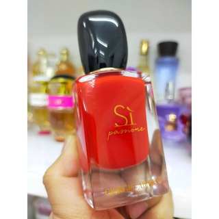 30mL ไม่มีกล่อง หมดอายุ ปี2024  Sì Passione น้ำหอม กลิ่นใหม่ Collection SI ของ GIORGIO ARMANI มาในแนวกลิ่น fruity floral