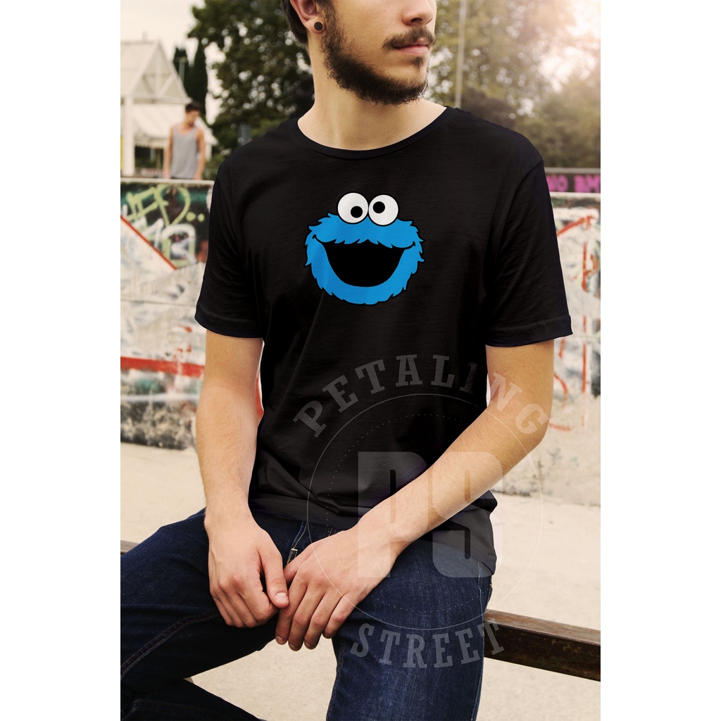 [4 RNA ] เสื้อยืด SESAME STREET COOKIE MONSTER / เสื้อยืด UNISEX ผ้าฝ้าย 100% แฟชั่น CASUAL PRINT BA