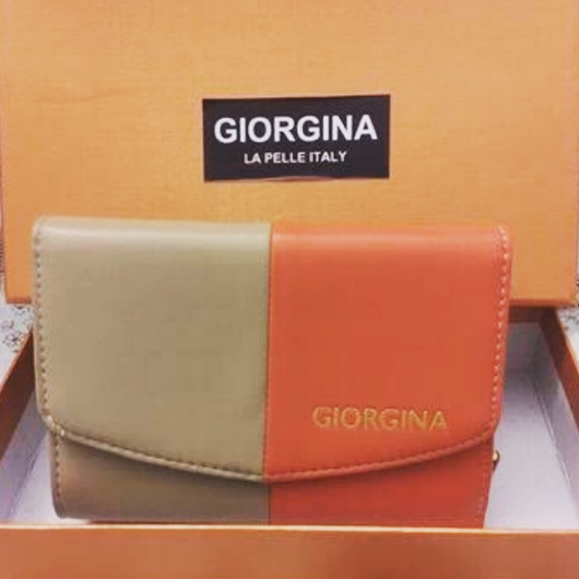 กระเป๋าสตางค์ผู้หญิงแบร์นเนม Giorgina