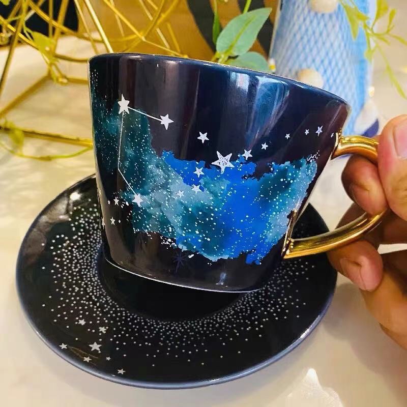 สินค้าพร้อมส่งStarbucks Mug cupแก้วน้ำแก้วกาแฟแก้วมัค  ดีไซน์สวยงาม   ดาวน้ำเงิน พร้อมจานรองแก้ว งาน