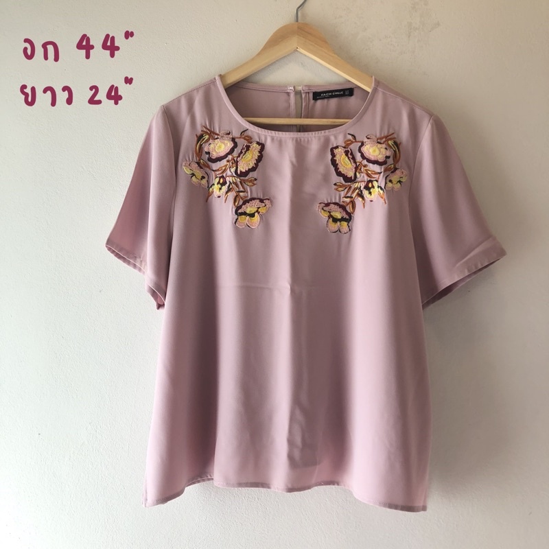 (new) Hachi Chille pink blouse เสื้อสีชมพู ปักลายดอกไม้