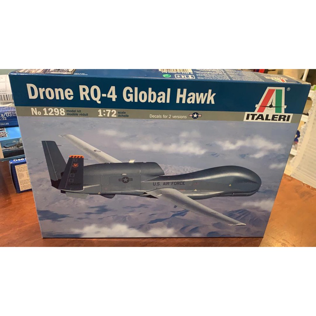 ITALERI 1298 โดรน RQ - 4 Global Hawk 1/72
