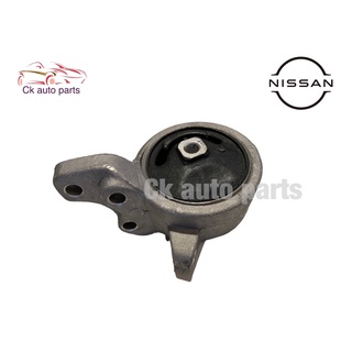 ยางแท่นเครื่อง นิสสัน B13, 14, NV ข้างขวา เกียร์ออโต้ Nissan sentra, Sunny Engine Mounting