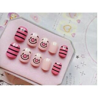 เล็บปลอมน่ารัก สินค้าพร้อมส่งจ้าาา