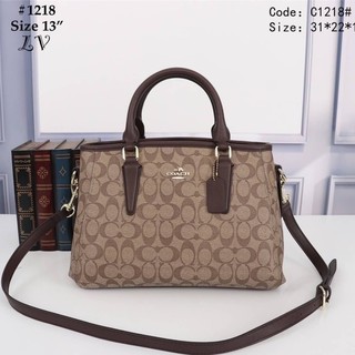 กระเป๋าสะพายข้าง coach size13”