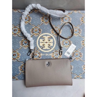 พร้อมส่ง  Tory Burch Brody Pebbled Wallet Crossbody Bag    Pebbled leather Zipper closure Removable