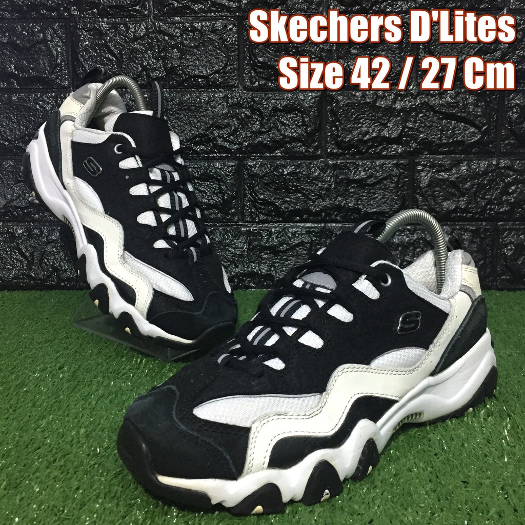 Skechers D'Lites รองเท้าผ้าใบมือสอง