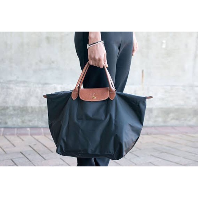 💥ใช้โค้ดลดสูงสุด 20%💥(แท้ 100% จาก King Power) Longchamp Leplige  Size M หูสั้น สี Noir (กรุณาสอบถาม