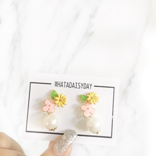 Flowers pearl earring