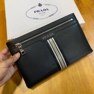 กระเป๋าถือ prada 26 cm.