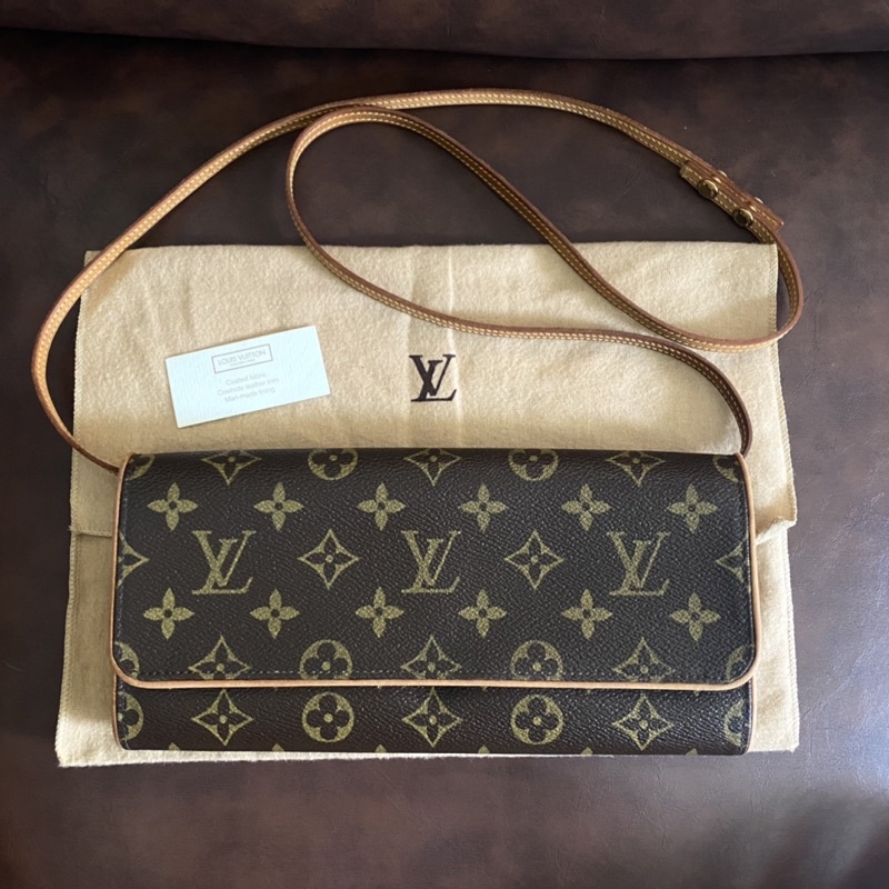 LV Pochette Twin GM ปี01