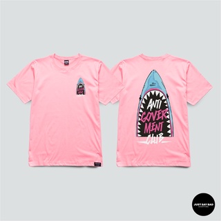 Just Say Bad ® เสื้อยืด รุ่น Shark สีชมพู เสื้อยืดผู้ชาย แขนสั้น M L XL 2XL