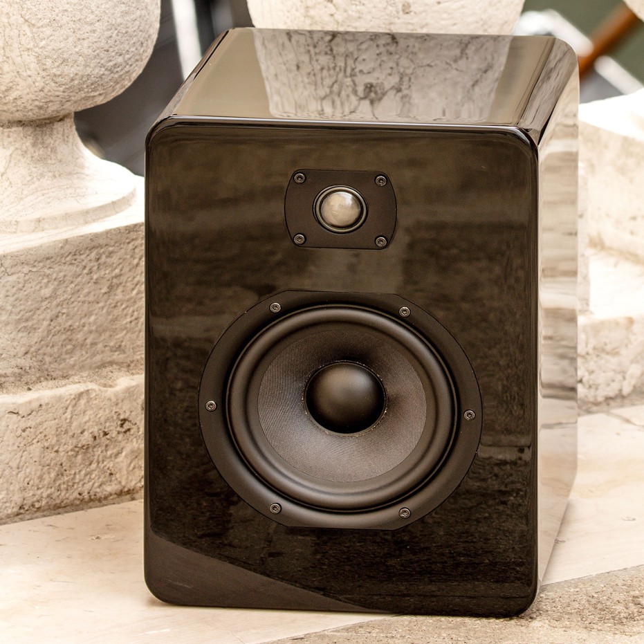 ลำโพง Bookshelf Daniel Hertz M10