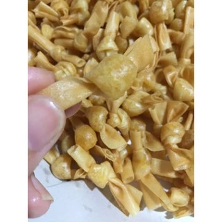 ขนมผูกรักไส้สับปะรดขนมพื้นเมืองสตูล เหนียว หนึบ รสชาติเปรี้ยว อมหวาน 100 กรัม