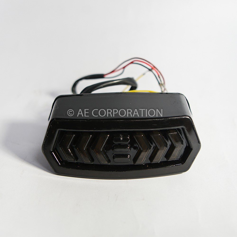 ชุดไฟท้าย LED มีไฟเลี้ยวในตัว สำหรับรถ MSX125 , MSX125SF อะไหล่รถจักรยานยนต์
