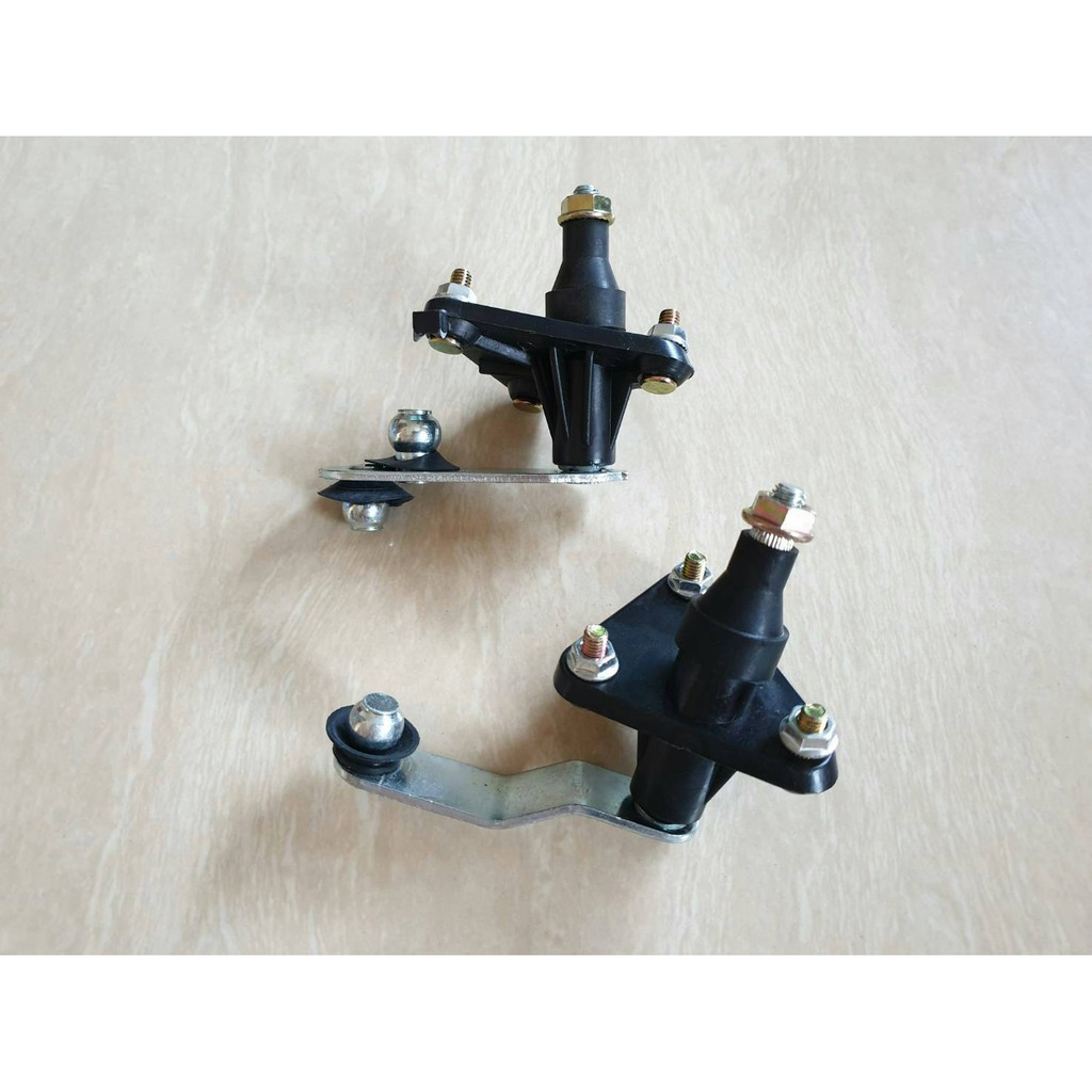 ตุ๊กตาขาปัดน้ำฝน NISSAN BIG-M TD25,BDI 925 LH/RH ราคาคู่ละ 450 บาท