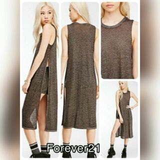 Forever 21 maxi tee 
Size s, m, l แม็กซี่เดรสแขนกุดสีเทาสโมค ผ่าข้างเว้าลึก  ผ้านิ่มมั่กๆๆๆ สุด