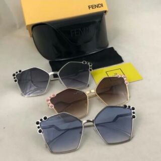 Fendi CAN EYE พร้อมส่ง