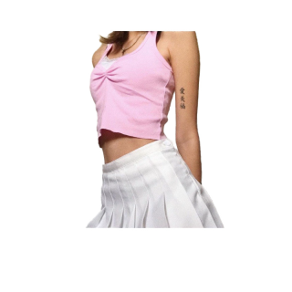 GIGI CROP TOP ดีเทลจับจีบตรงหน้าอก