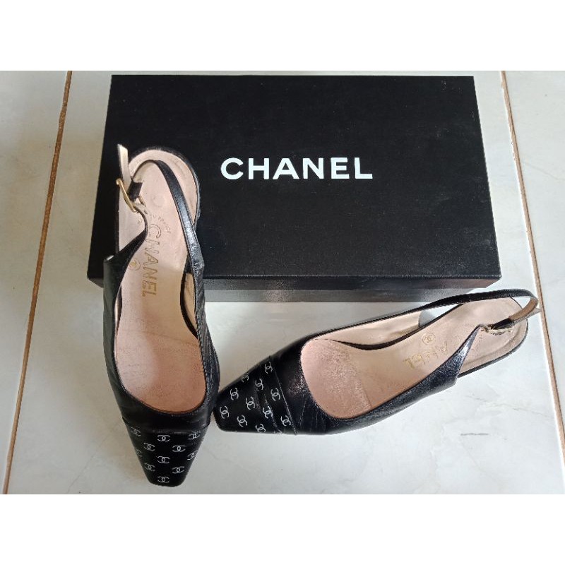 รองเท้า Chanel  แท้ มือสอง