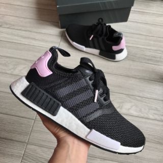 Adidas NMD r1 Clear Pink 💕🖤