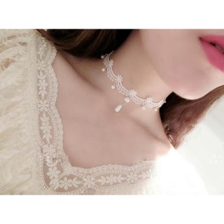 Lace chocker