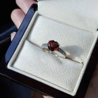 Heart Garnet​ Ring แหวนวินเทจหัวใจโกเมน​ ตัวเรือนเงินแท้​ 925