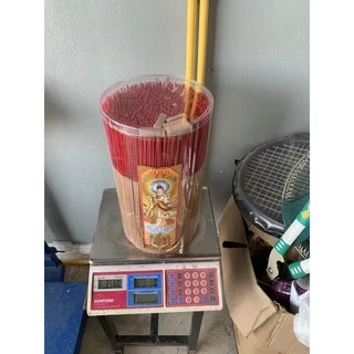 ธูปหอมถังยาว 32 cmหนักประมาณ 3.5-3.6 kgแถมธูปหวยไอ้ไข่