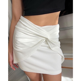 Soeurbkk - White over skirt