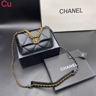 กระเป๋าสะพาย Chanel พร้อมกล่อง