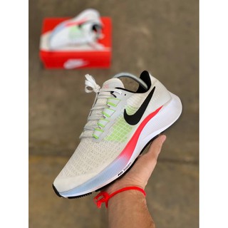 Nikeรองเท้าออกกำลังกายสำหรับผู้ชาย ไซส์ 40-45