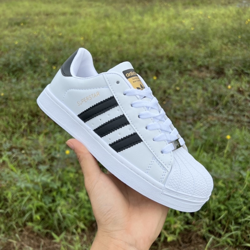รองเท้าผ้าใบ36-45 ของผู้หญิงและผู้ชาย[จ่ายเงินปลายทาง]