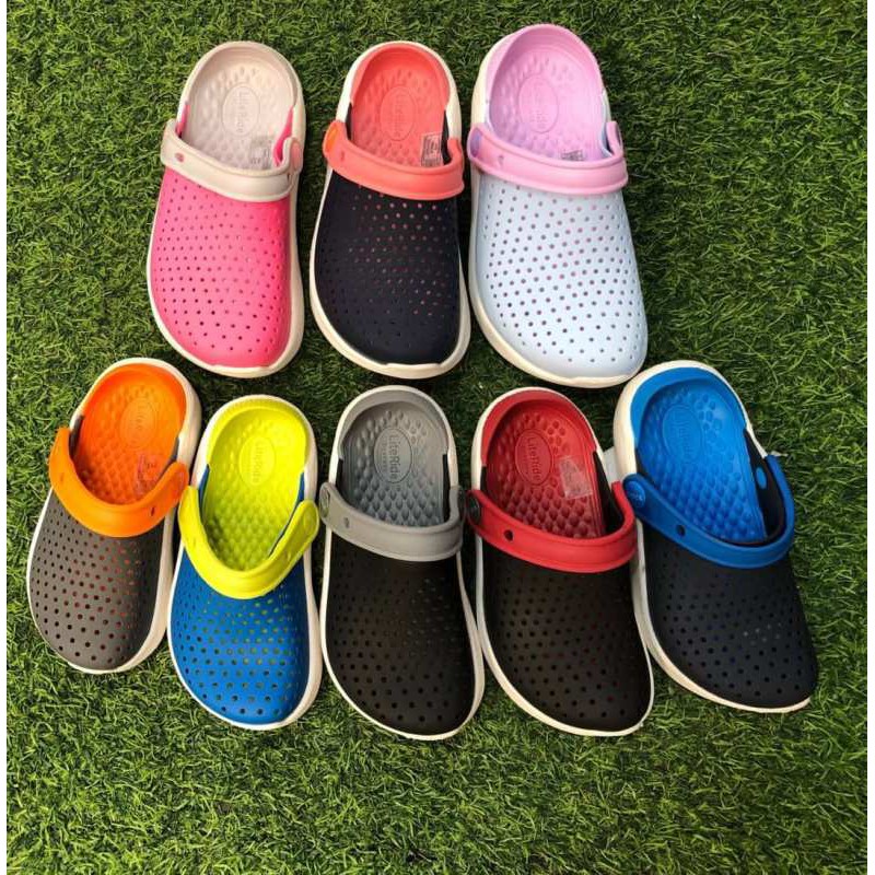 รองเท้าลำลองสำหรับเด็ก CROCS LiteRide Kid's Clog สีสันสวยสดใส นิ่มเบาสบาย