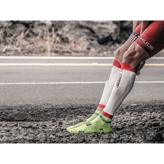 Compressport R2 Oxygen รัดน่อง